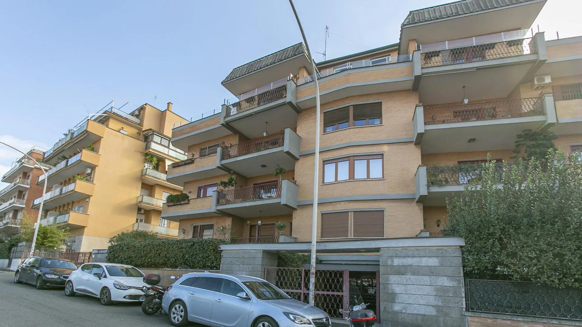 Terrazza San Pietro Vicino Metro A Apartment Rome