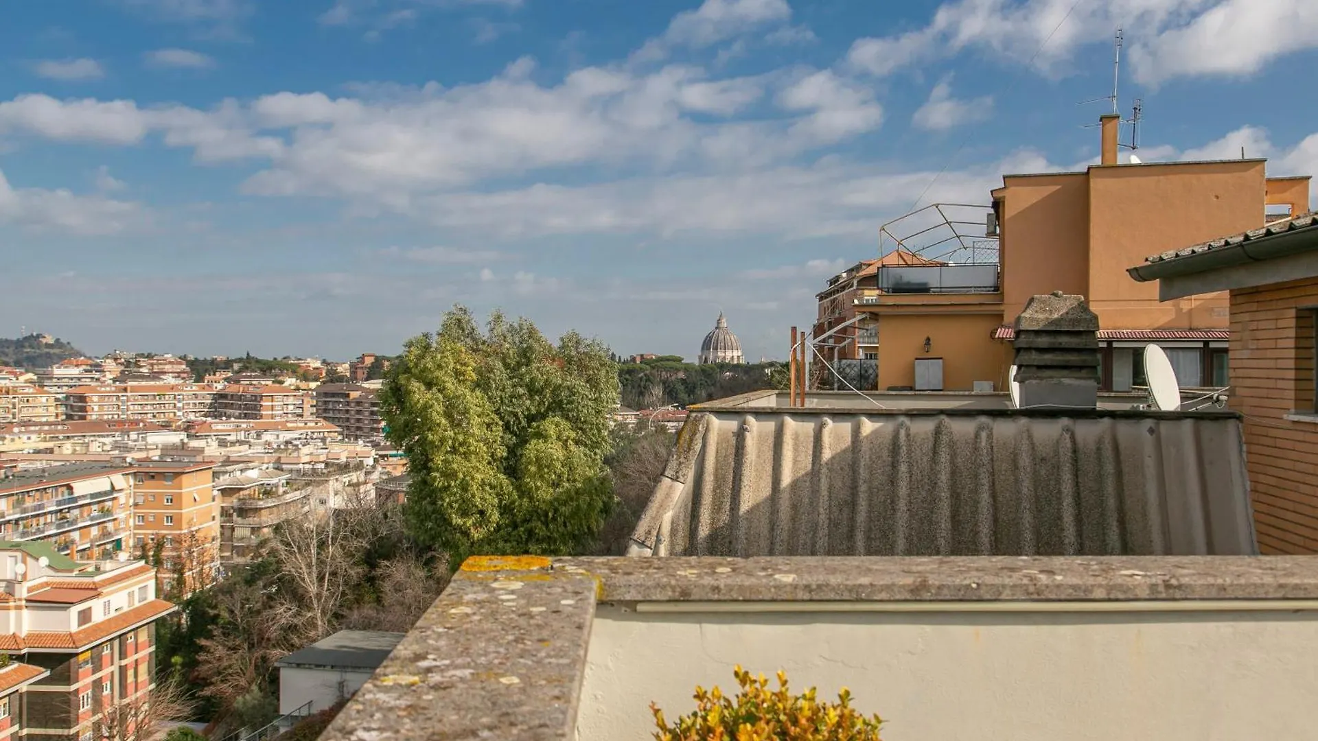 Terrazza San Pietro Vicino Metro A Apartment Rome