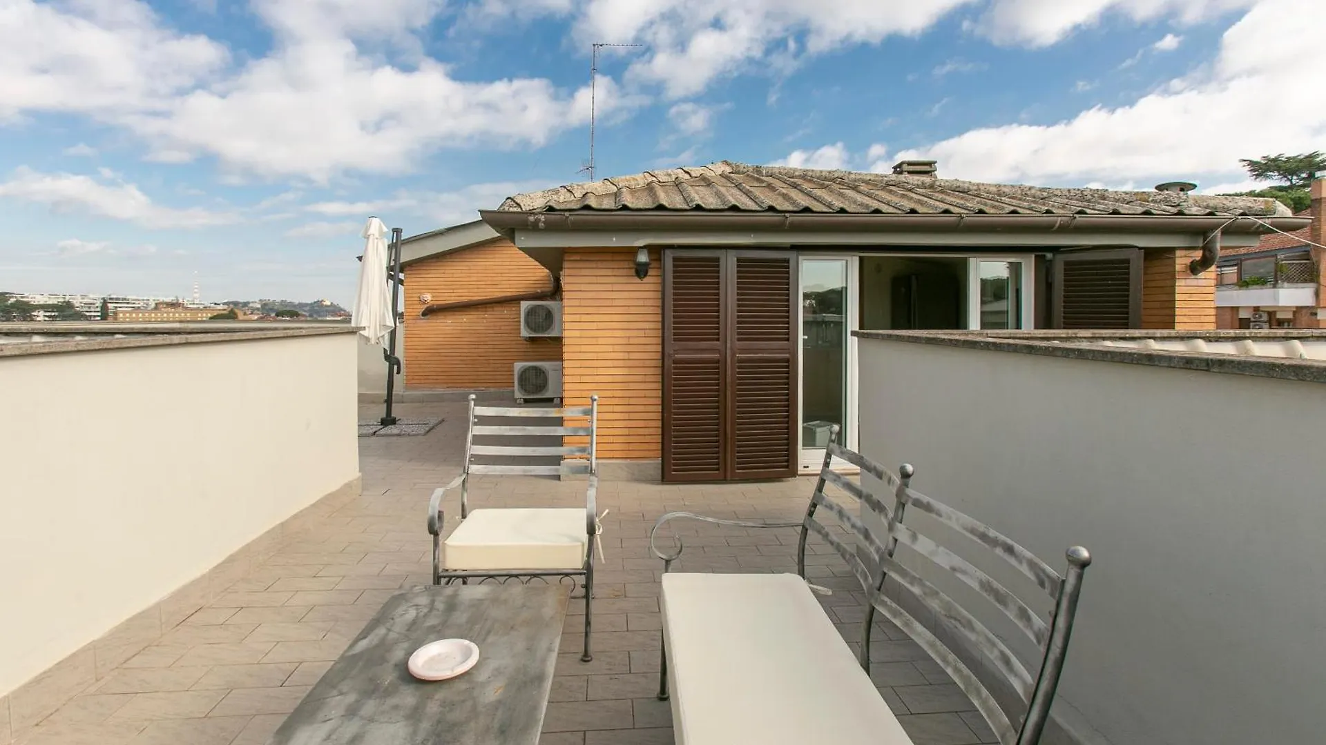 Terrazza San Pietro Vicino Metro A Apartment Rome Italy