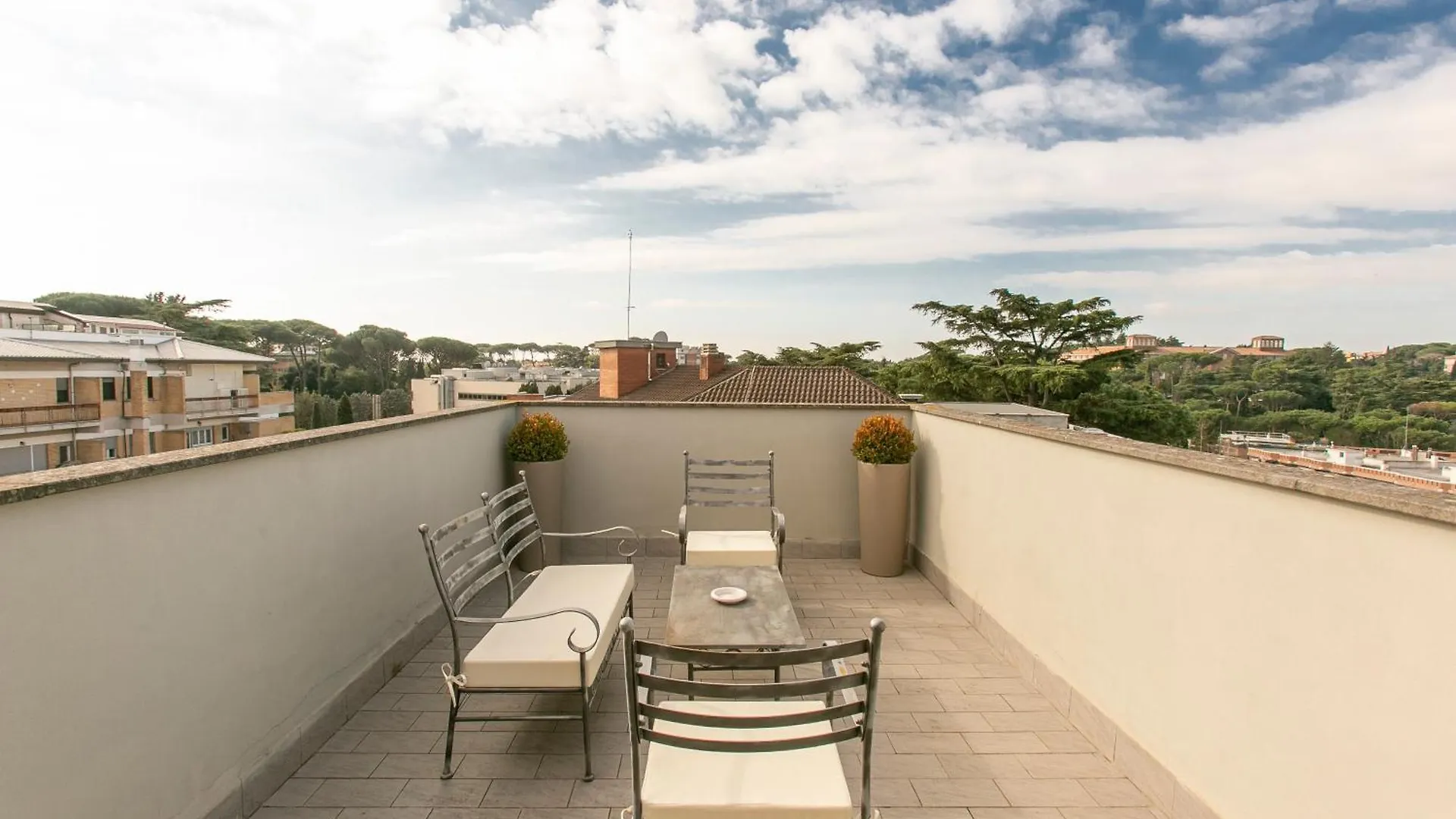 Terrazza San Pietro Vicino Metro A Apartment Rome Italy