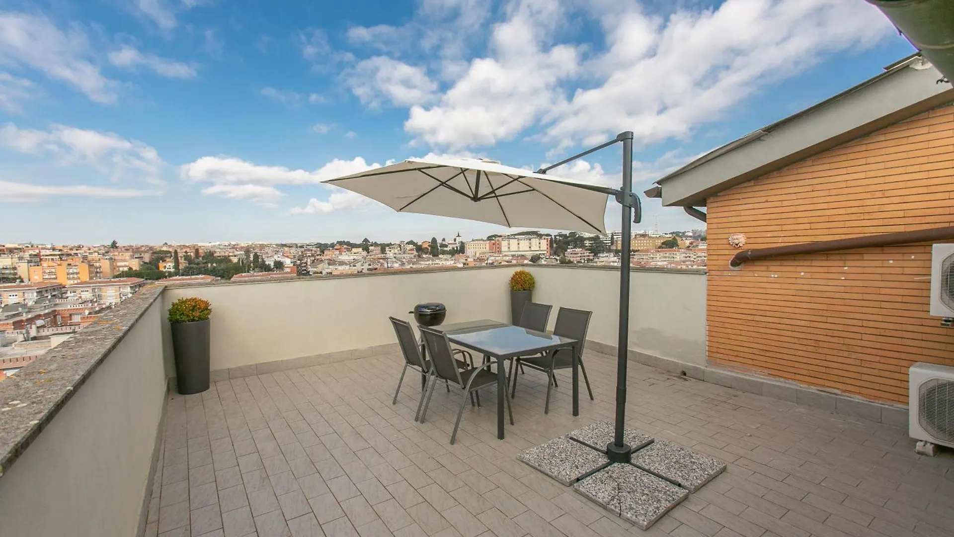 Terrazza San Pietro Vicino Metro A Apartment Rome