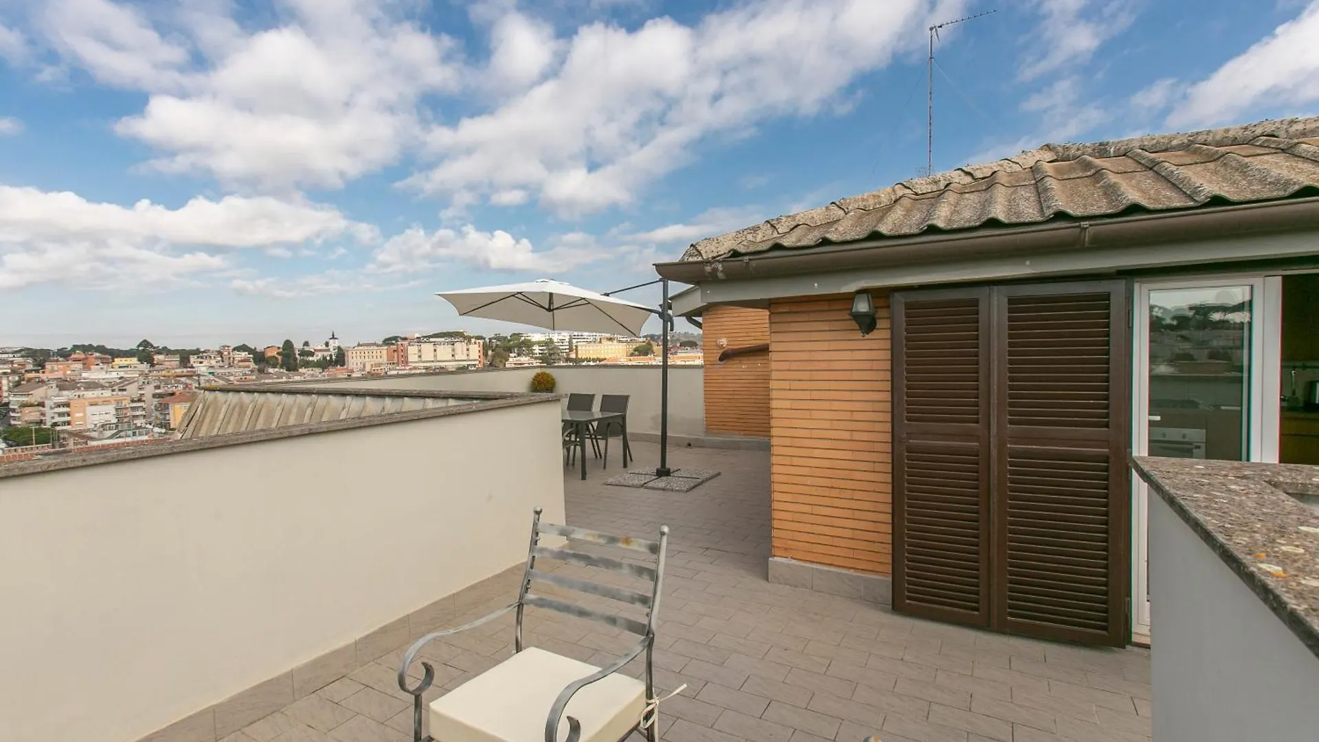 Terrazza San Pietro Vicino Metro A Apartment Rome