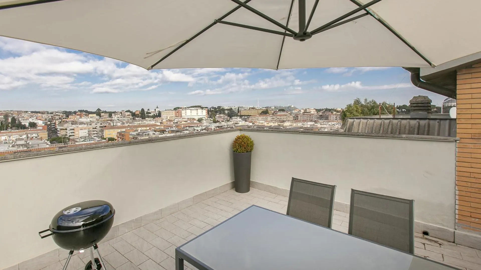 Terrazza San Pietro Vicino Metro A Apartment Rome
