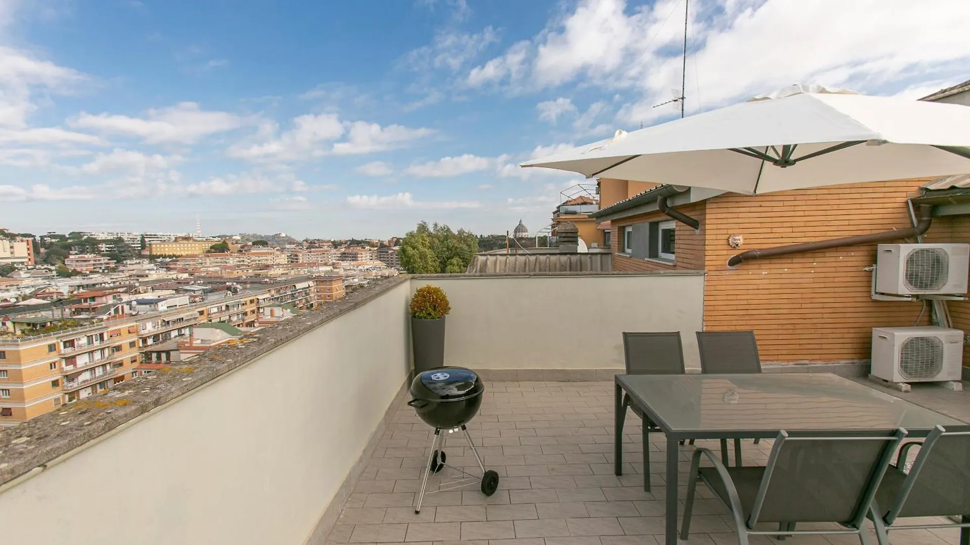Terrazza San Pietro Vicino Metro A Apartment Rome