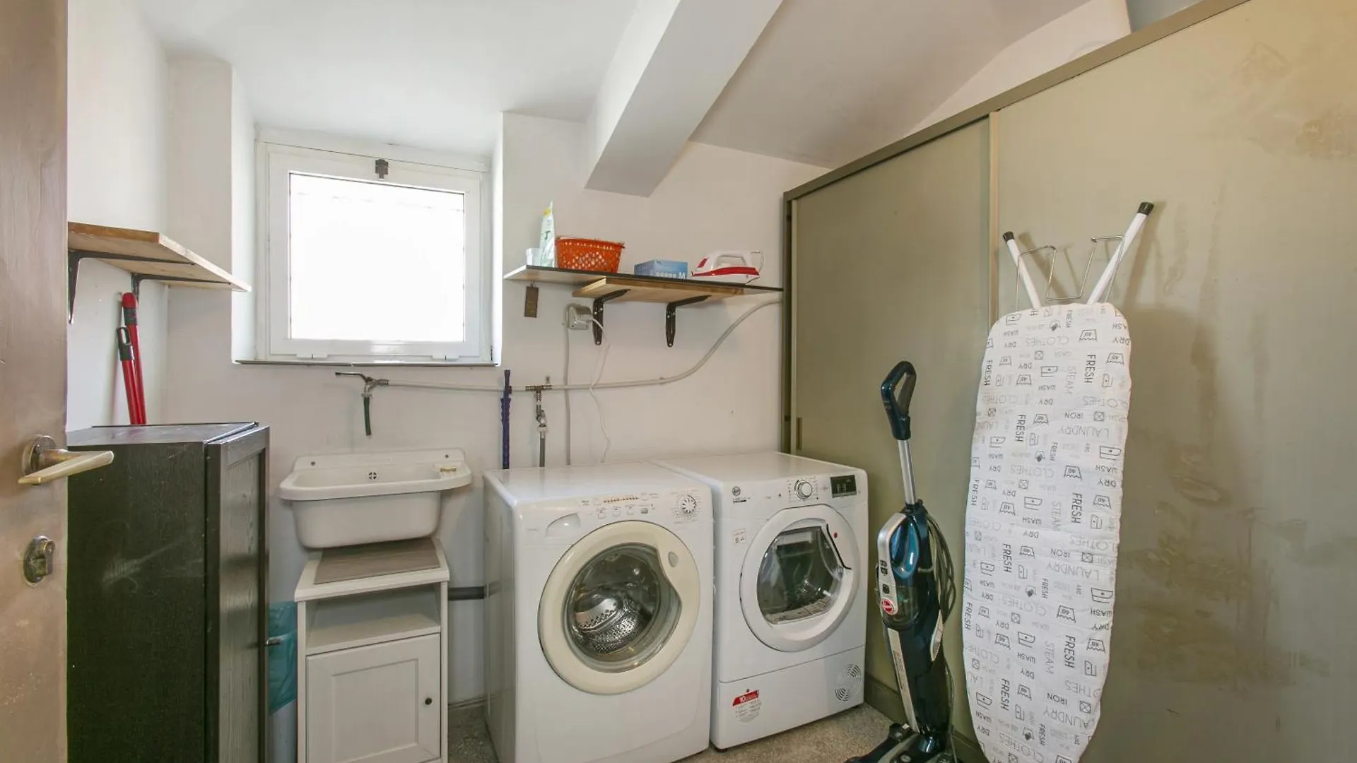 Apartament Terrazza San Pietro Vicino Metro A Rzym 0*,